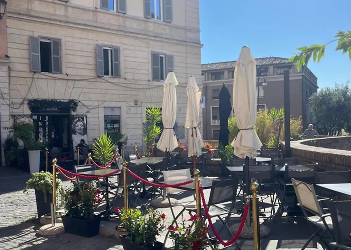 Domus Almapetra Ai Fori Imperiali
